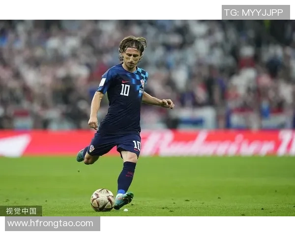 莫德里奇：从克罗地亚小村到世界足球巨星的辉煌旅程